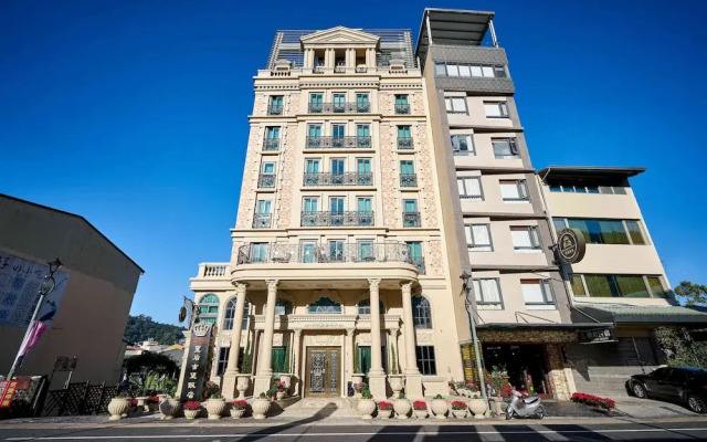 Sun Moon Lake Queen Castle Hotel