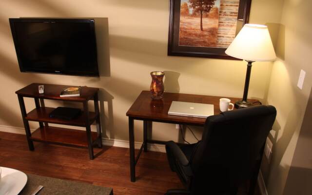 Eagle's Den Suites Cotulla a Travelodge by Wyndham