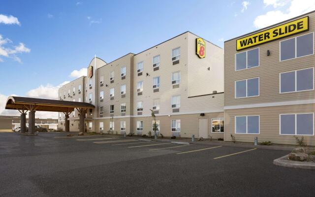 Home Inn and Suites Lloydminster