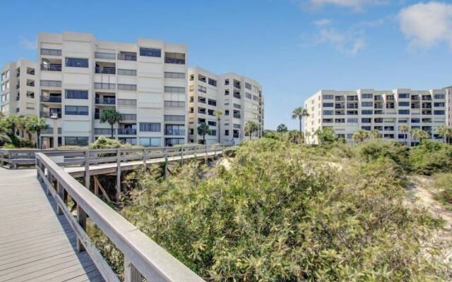 C123-amelia-surf-and-racquet - 1303311