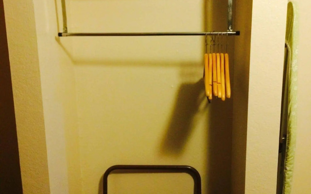 Regency Inn And Suites