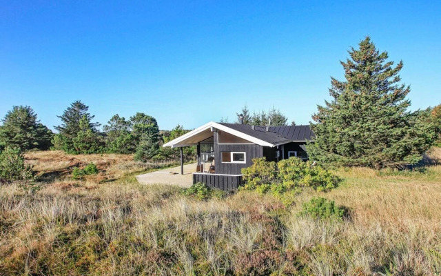 6 Person Holiday Home in Albaek