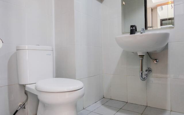 Homey and Comfy Studio Casa De Parco Apartment