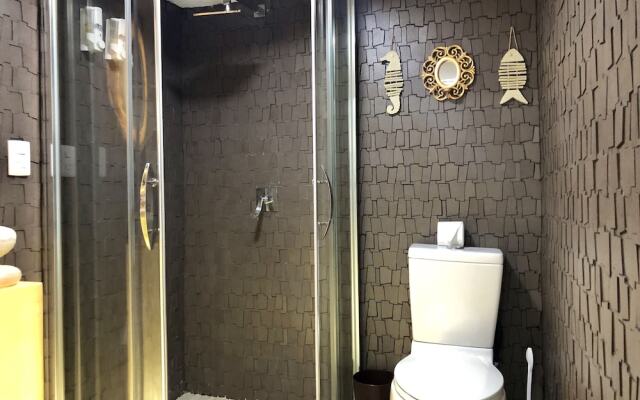 Lovely Luxury Home Near the Beach, 10 ppl