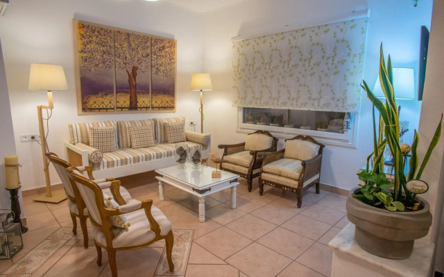 Cyclades Hotel & Studios