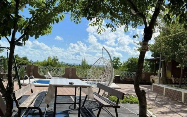 Коттеджи в Можаровой Щели