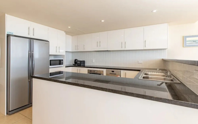 The Crest Penthouse 902