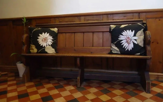 Alfred's Lodge - B&B