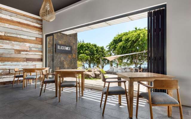 Radisson Blu Azuri Resort & Spa