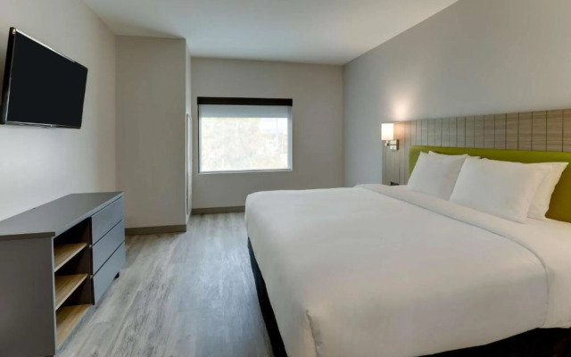 Country Inn & Suites by Radisson, Cumming, GA