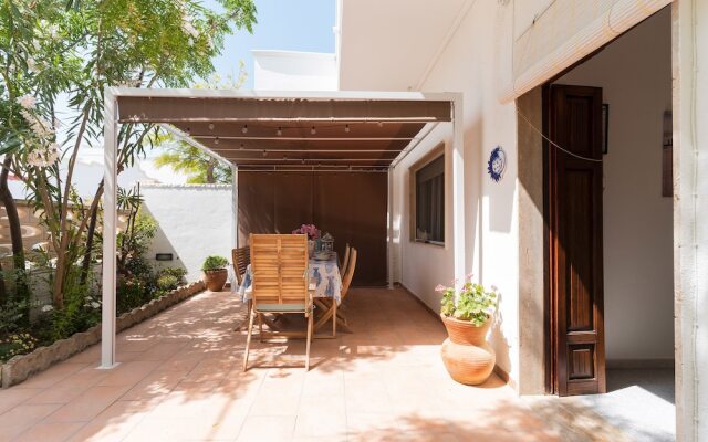 2473 Villetta Seaside by Barbarhouse