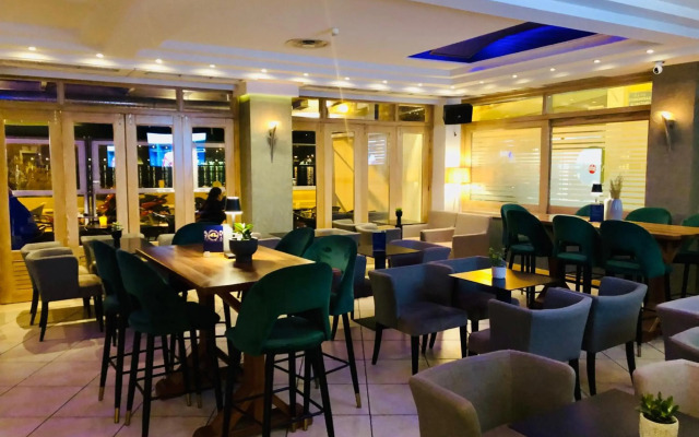 Aeolis Hotel