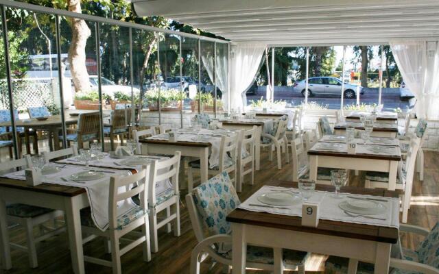 Sare Beach Hotel
