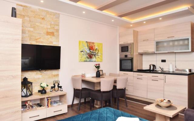 Apartman Pleasure M4 Milmari Resort