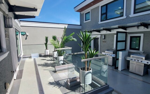 Sunset Mews Luxurious 3 Bed Townhouse