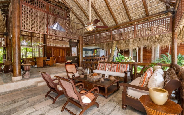 Ocean View Villa with Pool Chef Butler