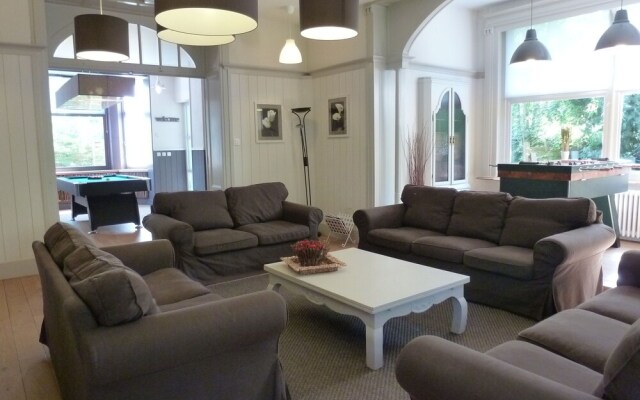 Luxury Mansion in Hastiere-par-Dela with Swimming Pool