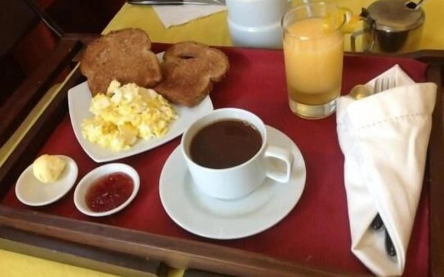 Hostal Puertas del Sol