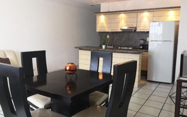 Capital O Zona Dorada Inn