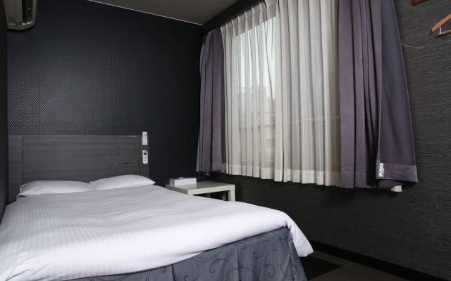 Hotel Asche – Guest Rooms – Fukuoka
