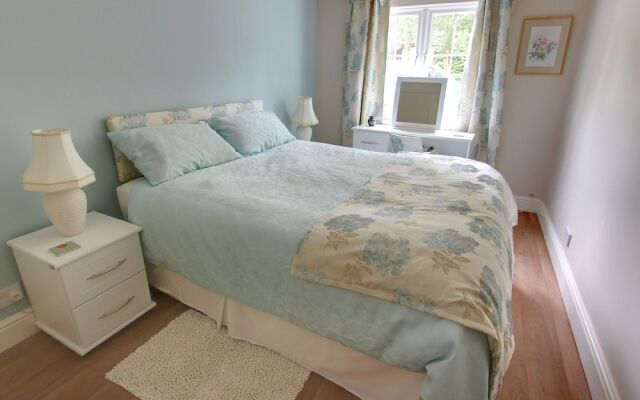 Ideal 2-bedroom Holiday Home in Goudhurst With Balcony