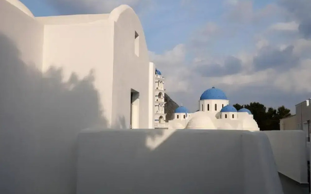 Perissa Blue Dome Rooms