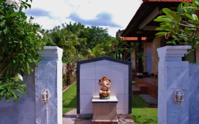 Ketut Bungalow Lembongan