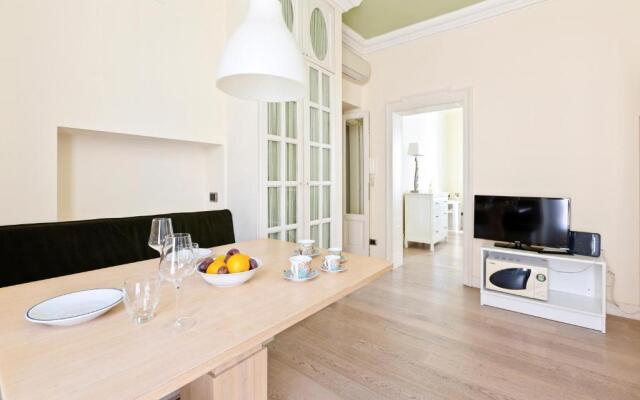 Corso Vercelli Elegant Apartment