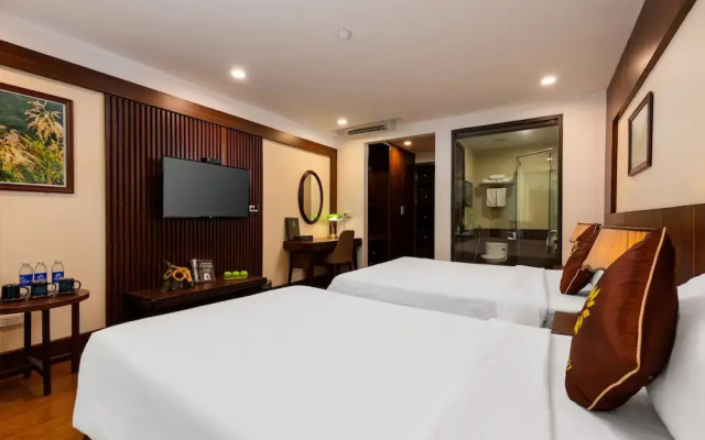 Liberty Hall Tam Coc Hotel & Villa