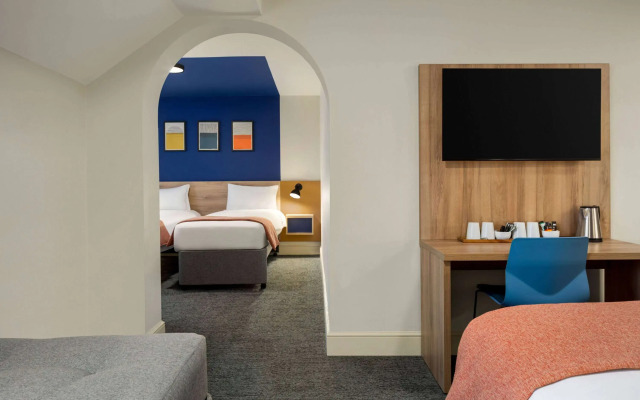 Days Inn by Wyndham Chesterfield Tibshelf