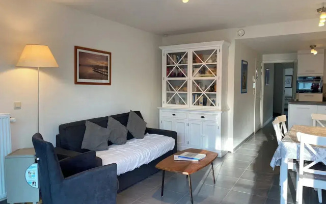 Apartment in Nieuwpoort Near Sandy Beaches