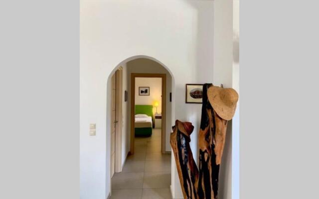 Relax Joy Villa - Easy Beach Access 150m Away