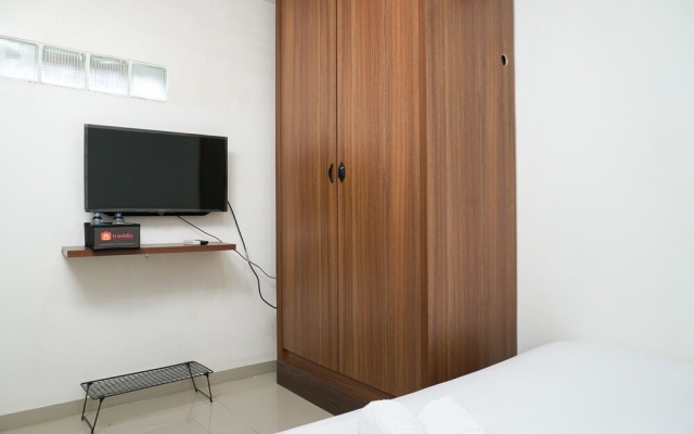 Minimalist Studio 1st Floor at Meruya 8 Puri Kembangan – Guest Rooms – Jakarta