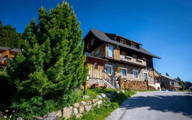 Berg- & Erlebnis-Resort MarktlAlm - Chalets & Lodges