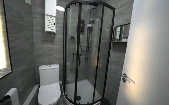 Telford Tranquility Apartment Flat 3 for 4 Guests
