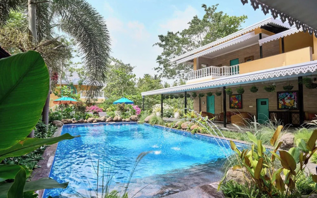 Mayfair Manor Alibag