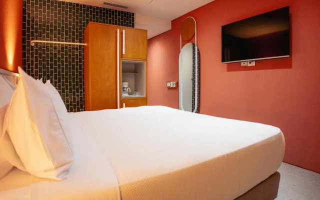 Zapadilly Tree Hotel