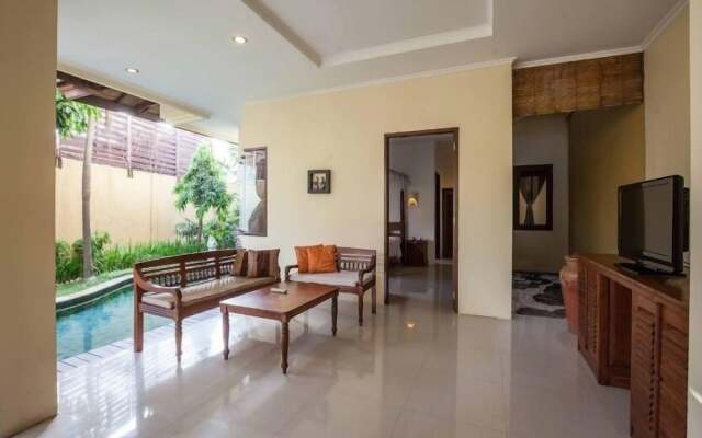4 Bathroom Private Pool Villa near Seminyak Beach Bali