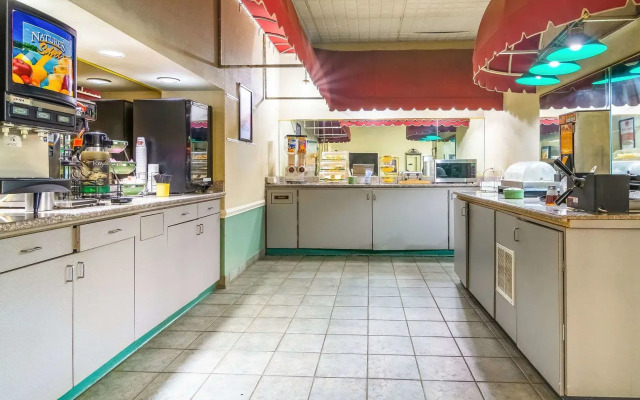 Red Roof Inn Sanford