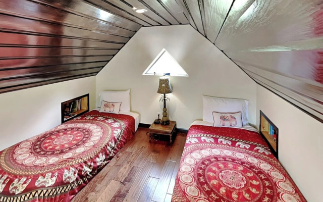 Sabaidii Guesthouse A & B