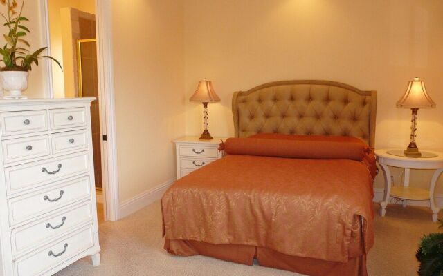 1370 North Collier Boulevard