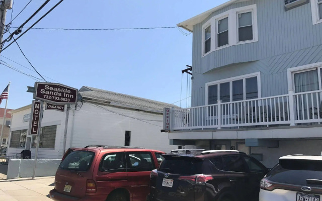 Seaside Sands Inn