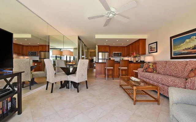 Papakea #e207 1 Bedroom Condo by RedAwning