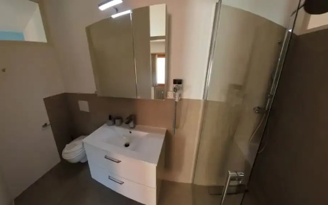 7 Rooms