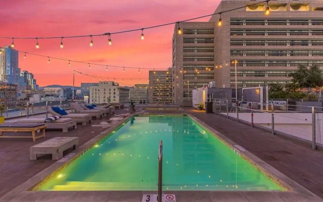Oneluxstay At HWH LA Downtown