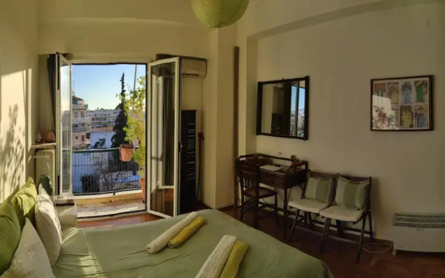 On Foot to Acropolis Cozy Apartment