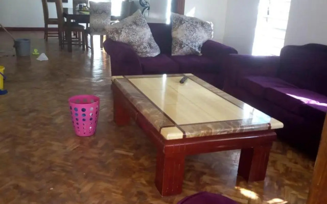 Kenya Inn