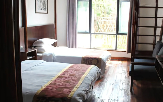 Ruyuan Culture Theme Inn