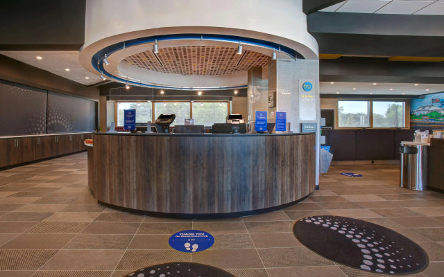 Tru by Hilton Grand Prairie