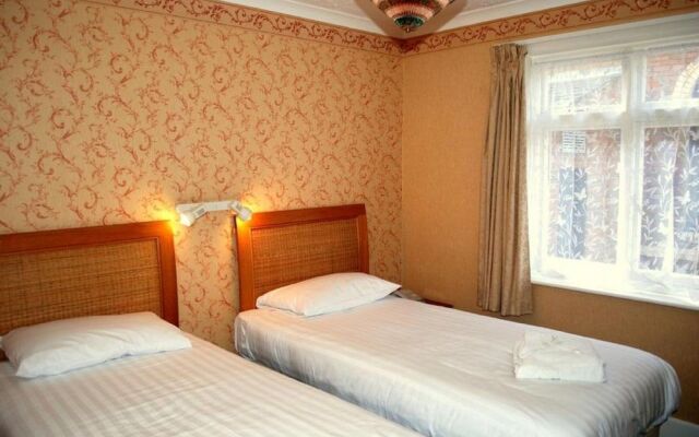 Melbourne-Ardenlea Hotel